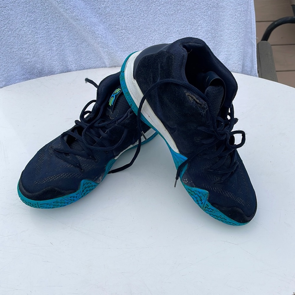 Nike Kyrie 4